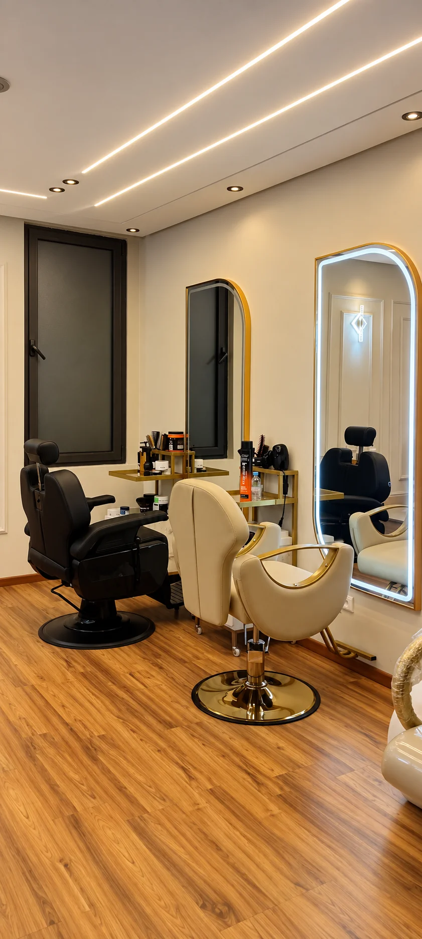 Postes de coiffure et miroirs lumineux Centre Wiwi